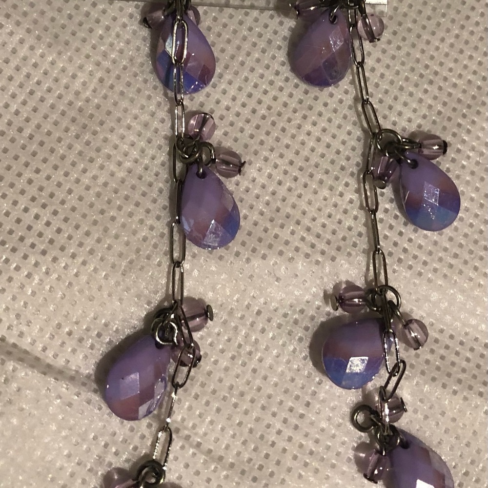 BNWT Mandee Dangly Earrings